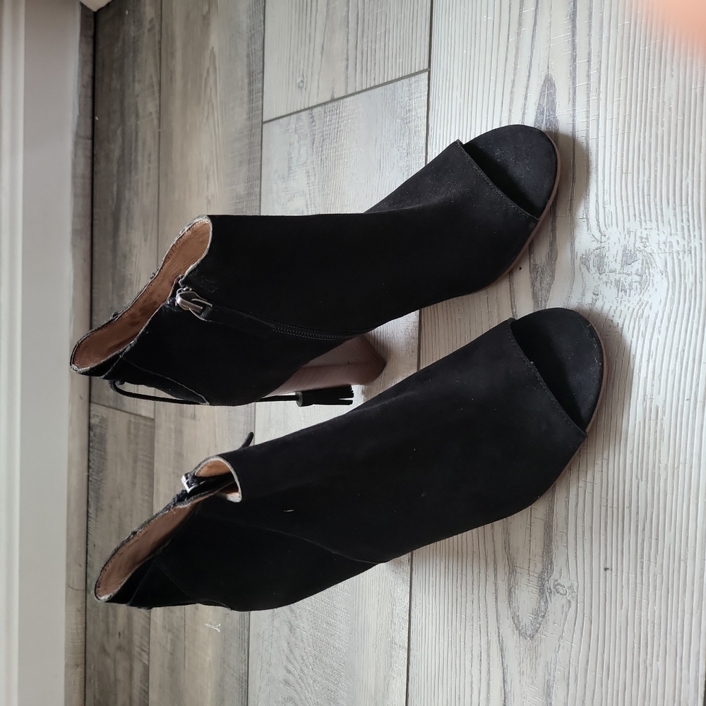 Brand new leather open toe bootie